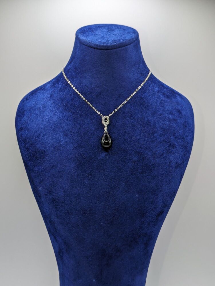 Diamond with Onyx teardrop pendant