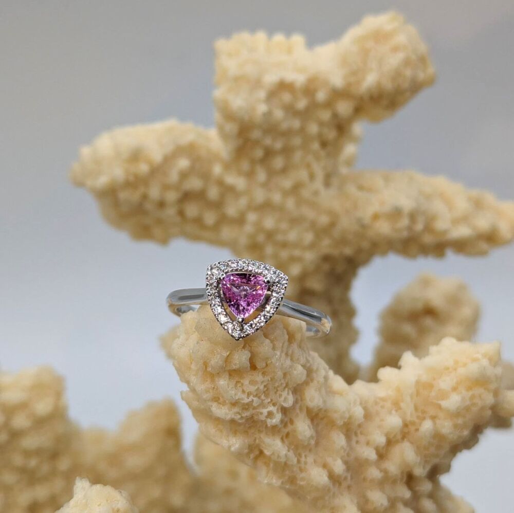 Trilliant pink sapphire with diamond halo 0.60ct VS1/ D