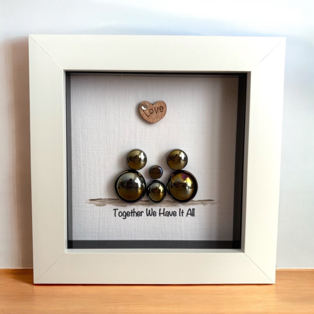 FAMILY FRAME