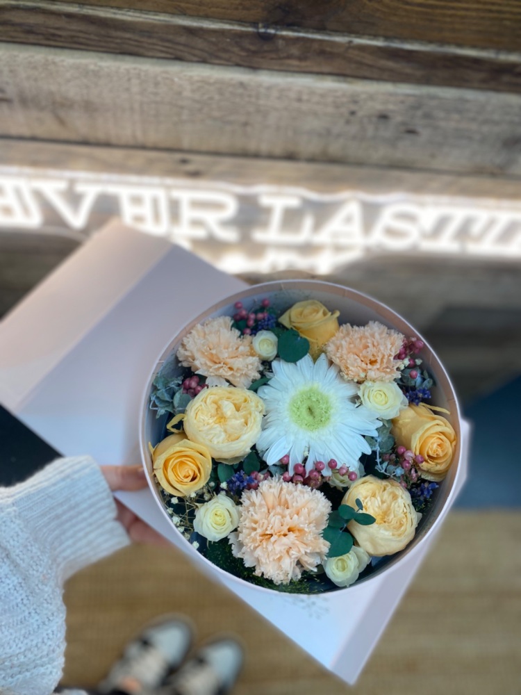 Dried Flower Hat Box