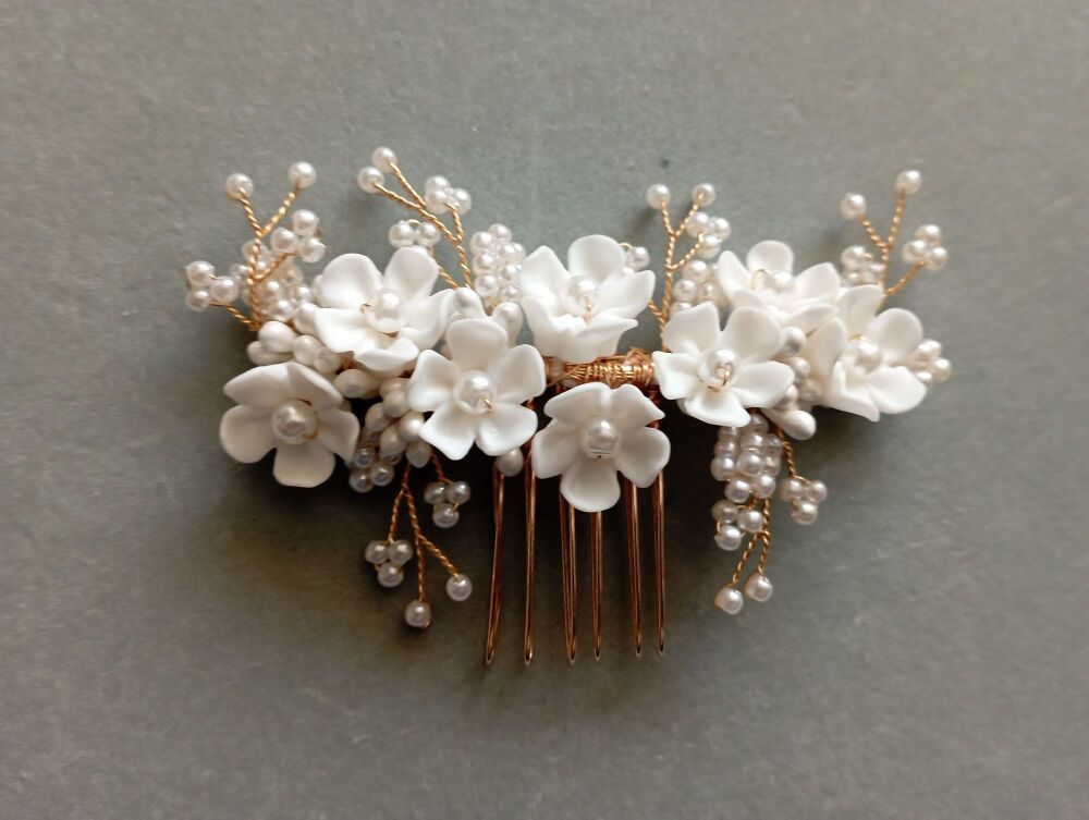 Flower decorated Twisted Edge Clip