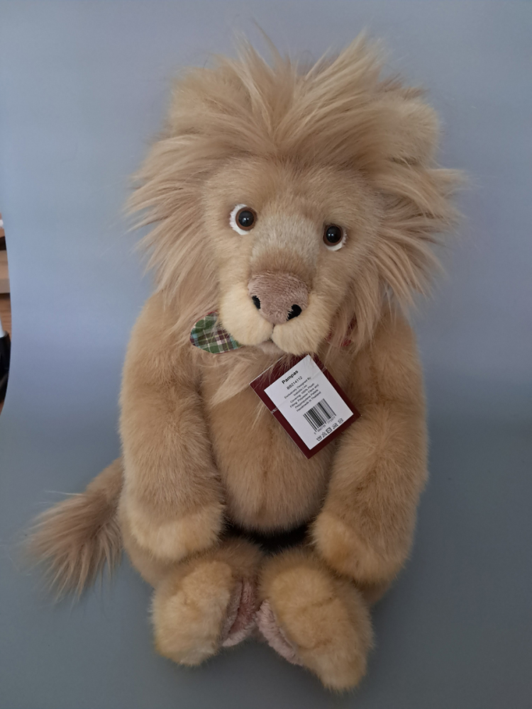 Pampas the Lion