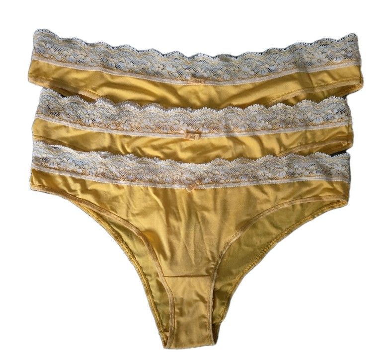 12 x Ex M*S Brazilian Briefs in Yellow With Lace Waistband Size X Small 4/6  Small 8/10 Medium 12/14 £1.35 PAIR