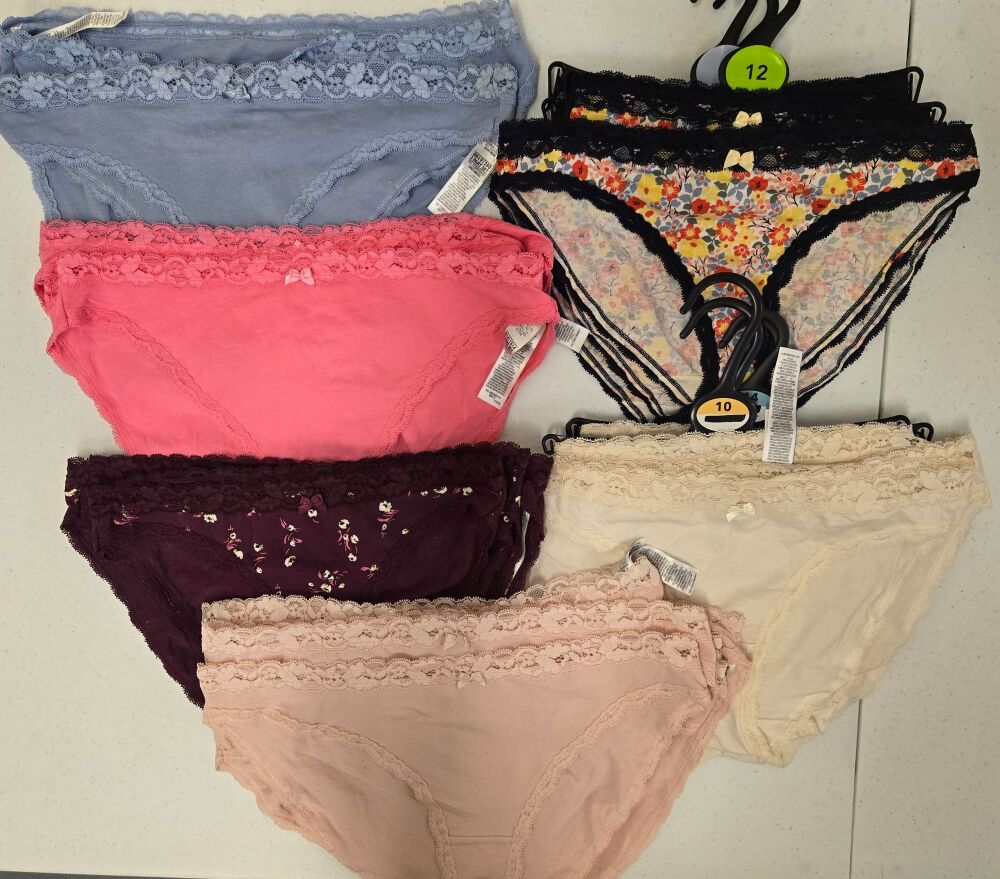 30 x Ex M*S Ladies High Leg Briefs sizes 8, 10, 12, 14, 16 £1.10 Pair