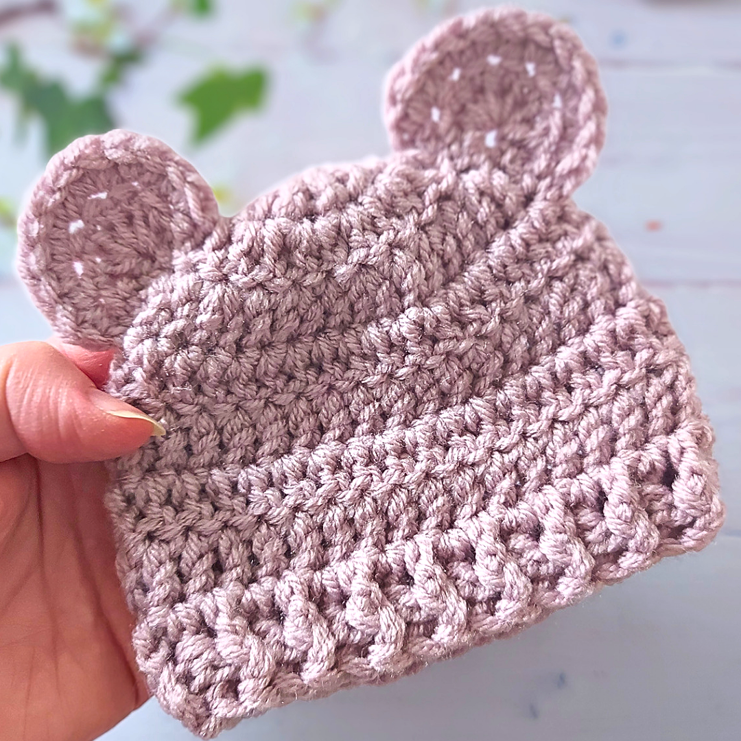 Teddy bear ears crochet baby hat in sizes newborn, 0-3 and 3-6 months 