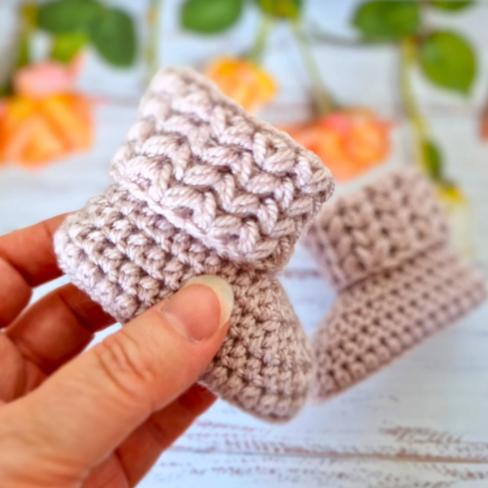 Neutral Crochet Newborn Baby Booties