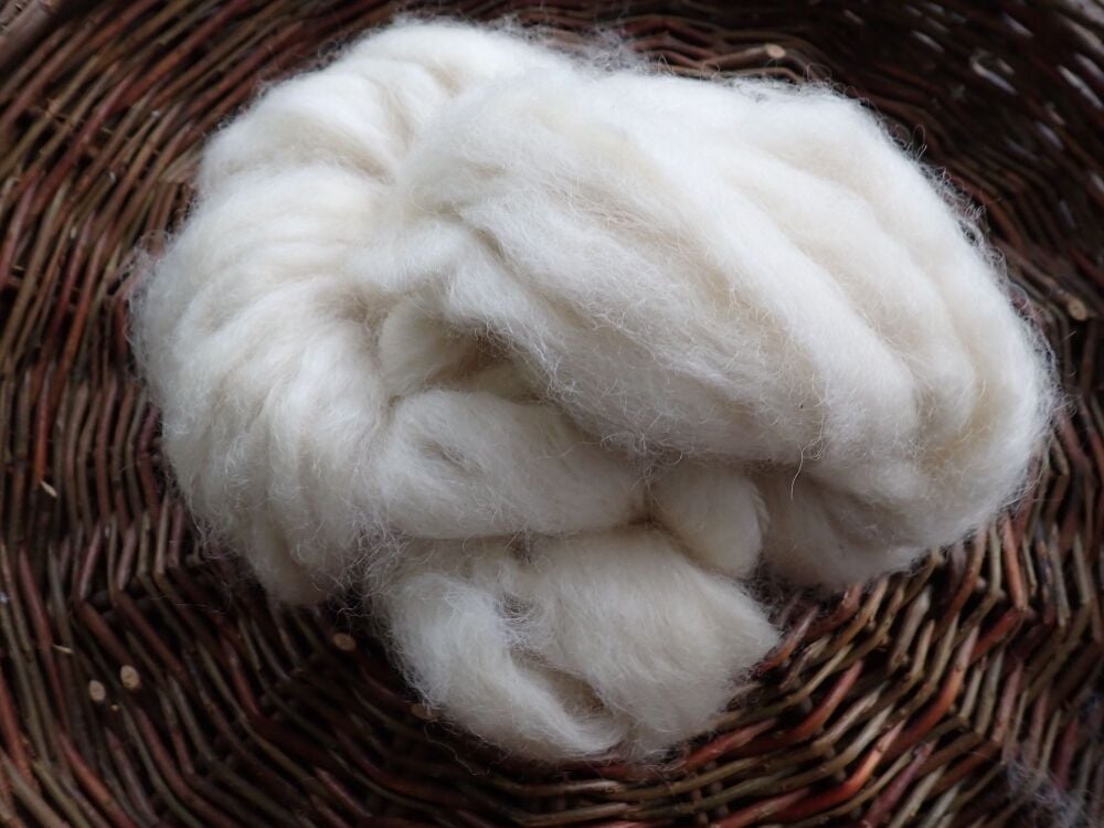 Pure mohair roving