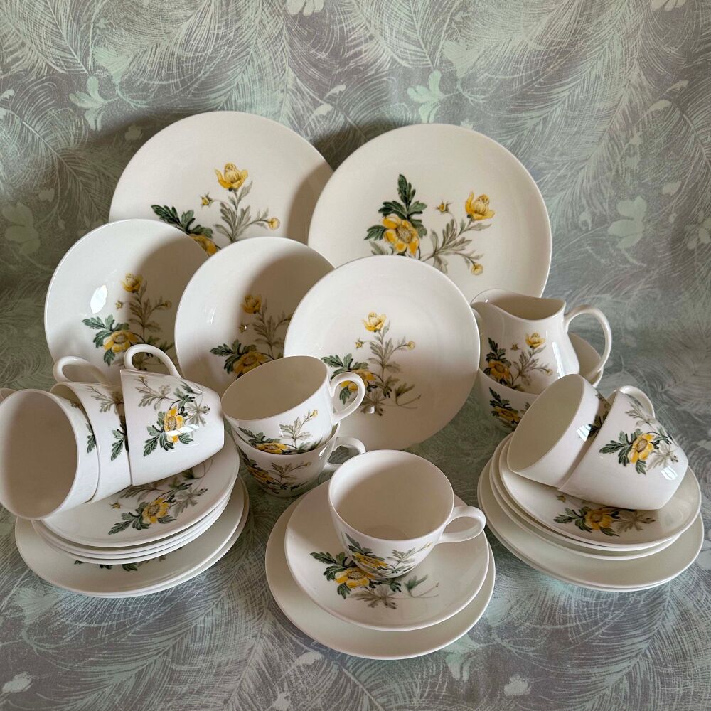 Vintage Wedgwood Golden Glory Tea Set for 8 (28 Pieces) c.1960's