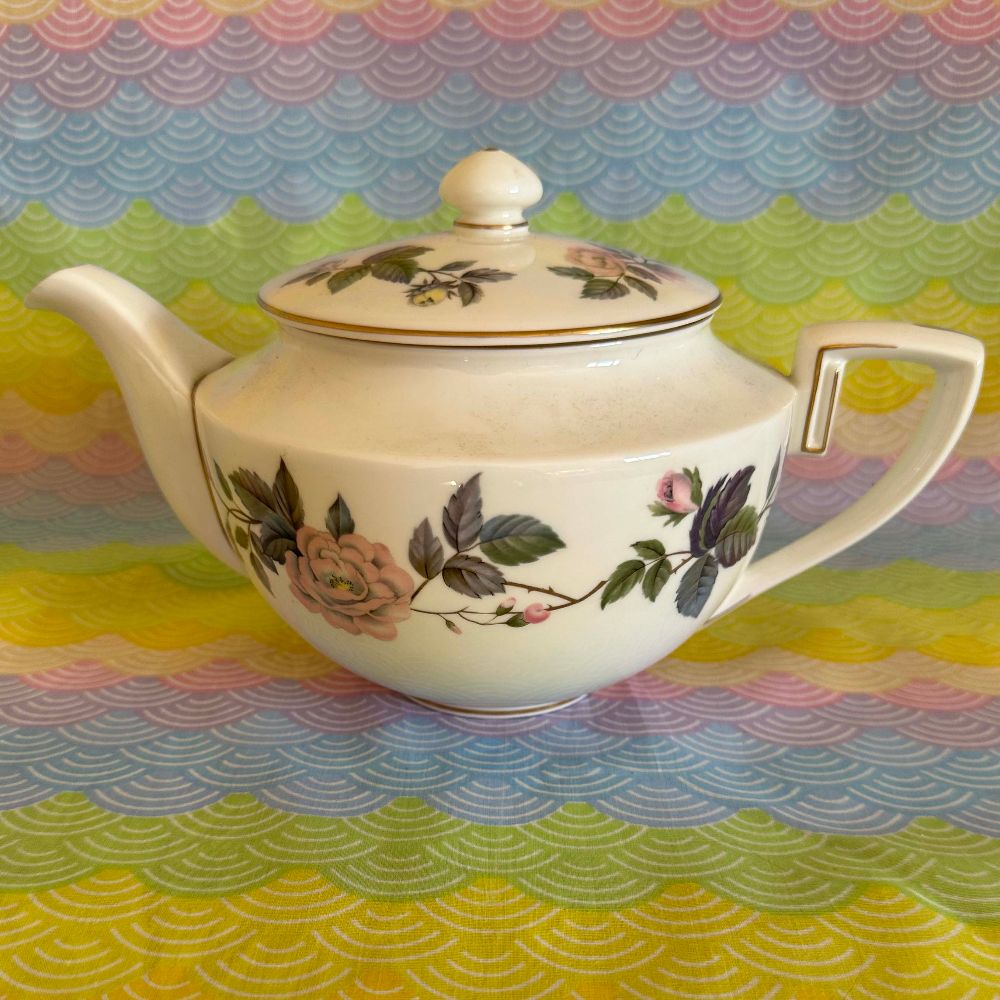 Tea Pots and Coffee Pots