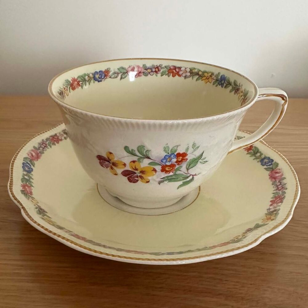 Vintage Johnson Bros Old Staffordshire Dubarry Marlow Tea Cup & Saucer Duo. Several Available. c1930's*