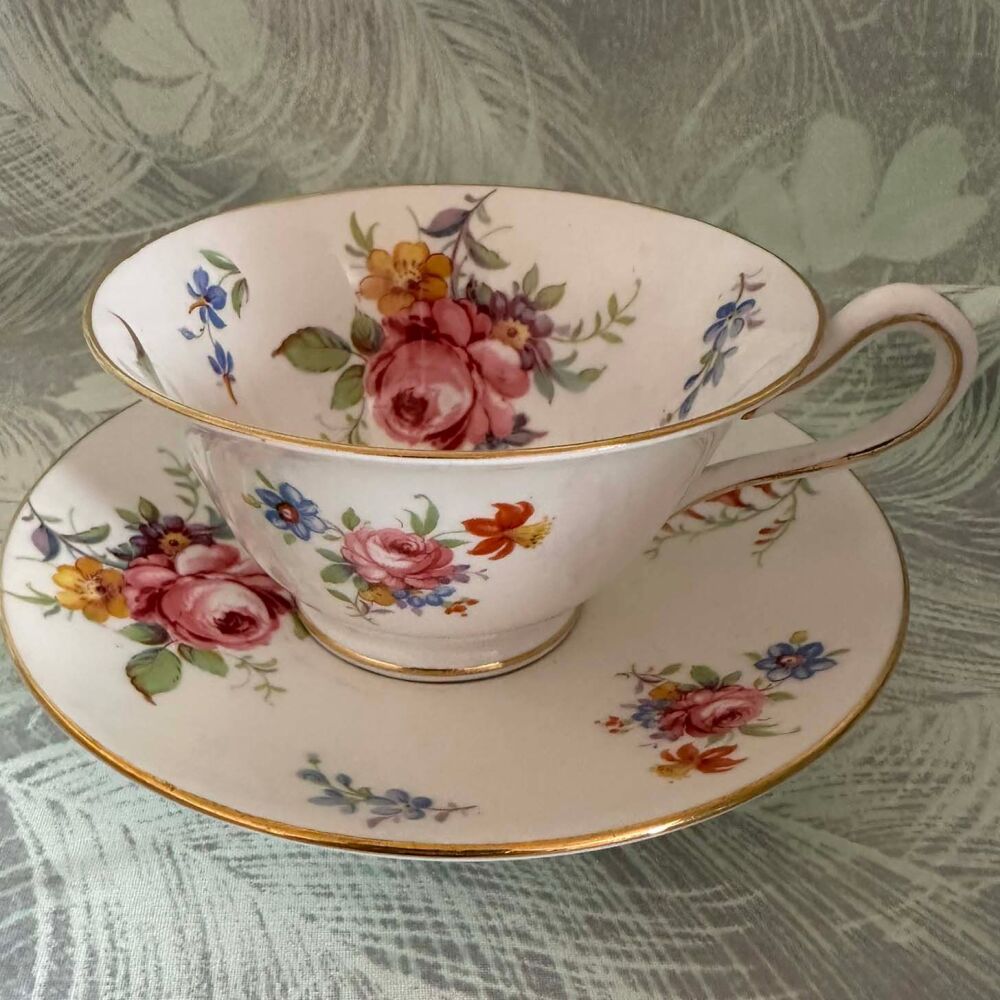 Fabulous Vintage Copeland / Grosvenor Cup & Saucer Duo. c.1930