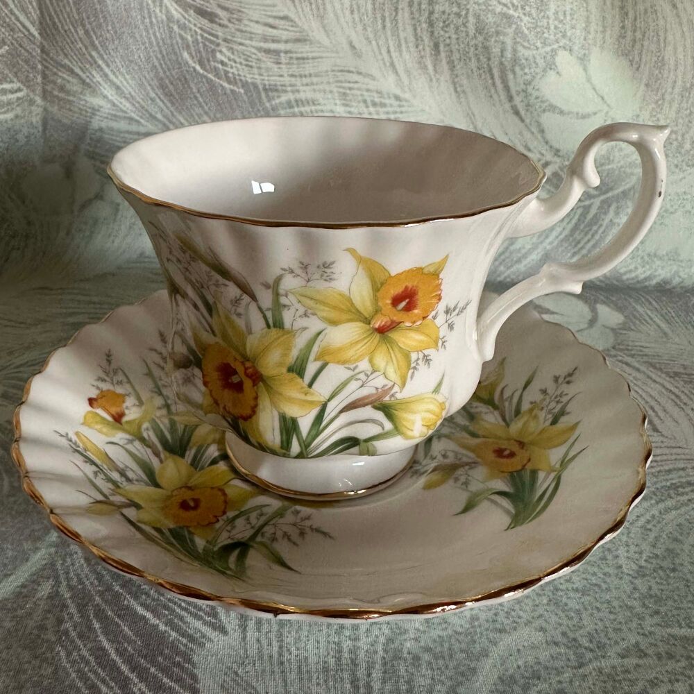 Vintage Royal Albert Cup & Saucer Duo. "Daffodil" Pattern. Friendship Series. c.1950's*