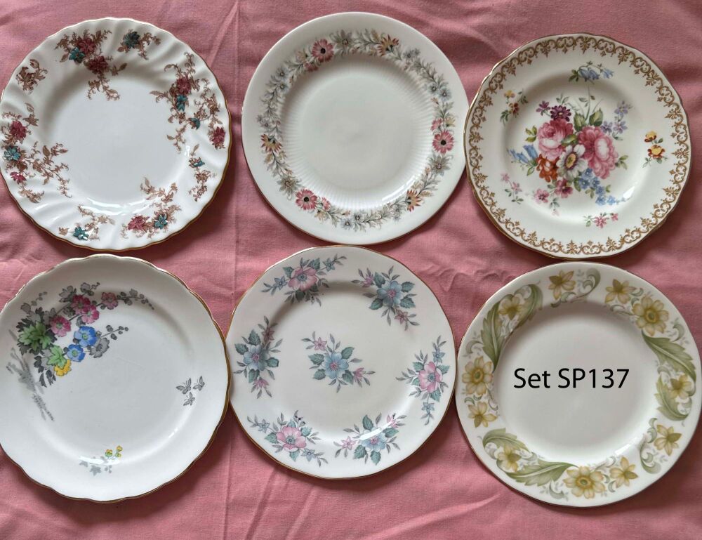 Mismatched Set of 6 Vintage Tea Plates (Ref SP137)*