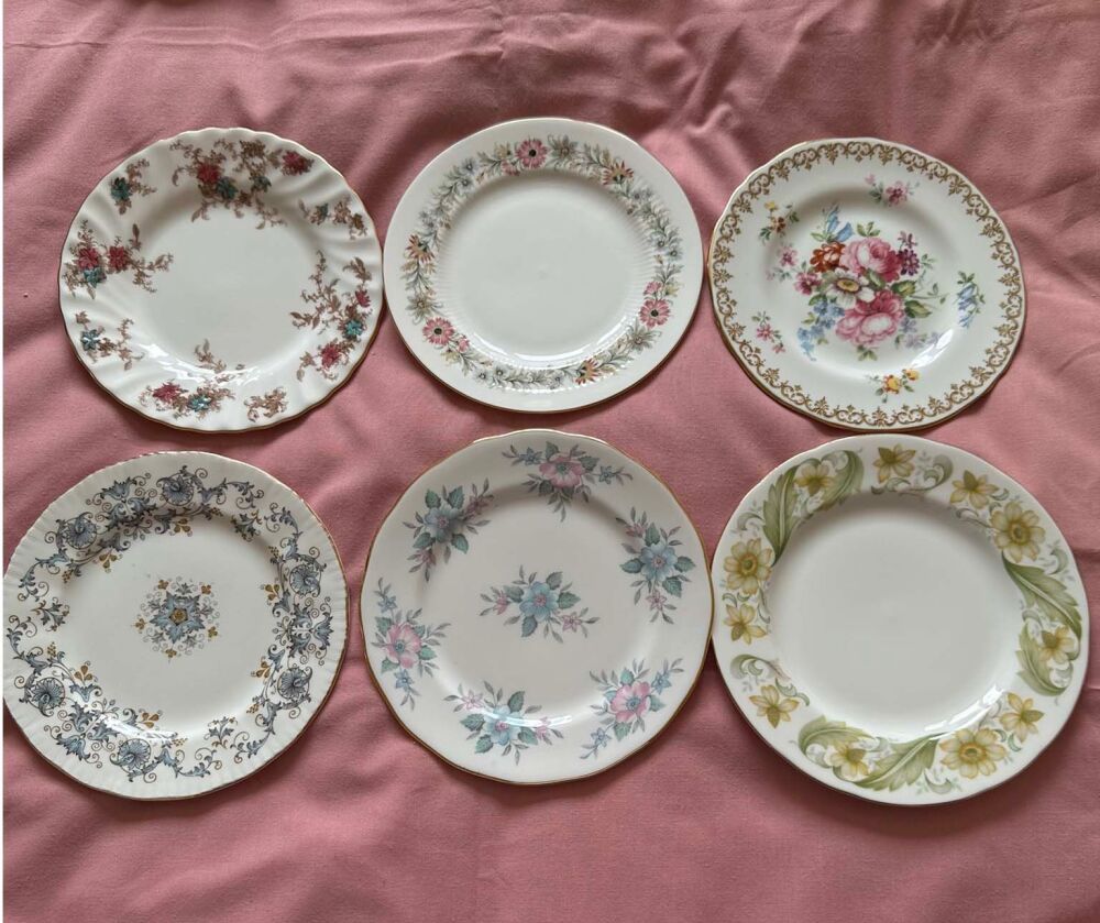 Mismatched Set of 6 Vintage Tea Plates (Ref SP141)*