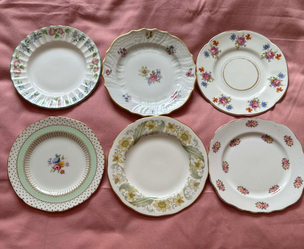 Mismatched Set of 6 Vintage Tea Plates (Ref SP144)*