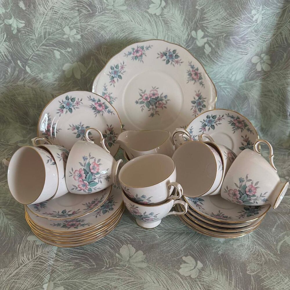 Vintage Colclough "Coppelia" Tea Set for 8. 27 Pieces.
