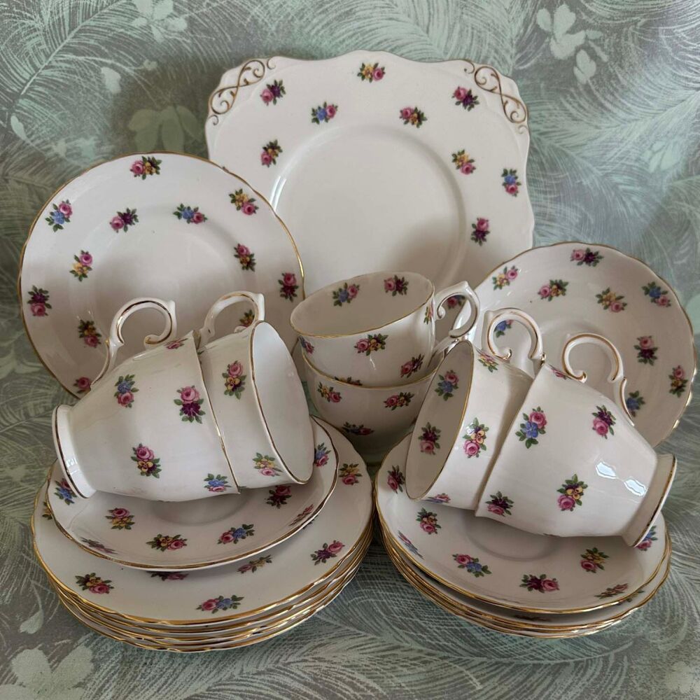 Vintage Tuscan 19-Piece Part Tea Set for 6. c.1950's. Small Roses Pattern