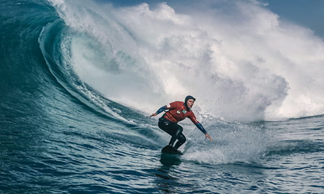 Maya and the Wave - Lynton Cinema - Lynmouth Hotels