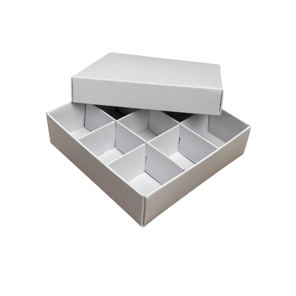 Square Box Small with 9pk Insert & Board Lid - 118 x 118 x 30mm