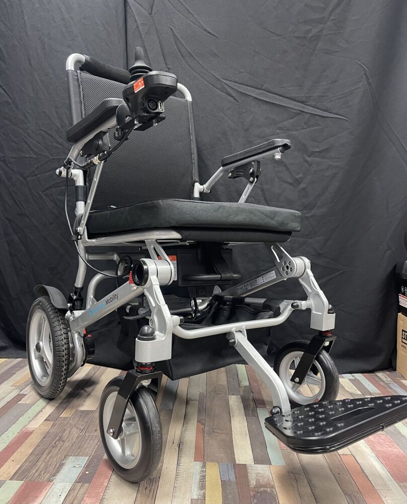 Bolt Lite Electric Wheelchair