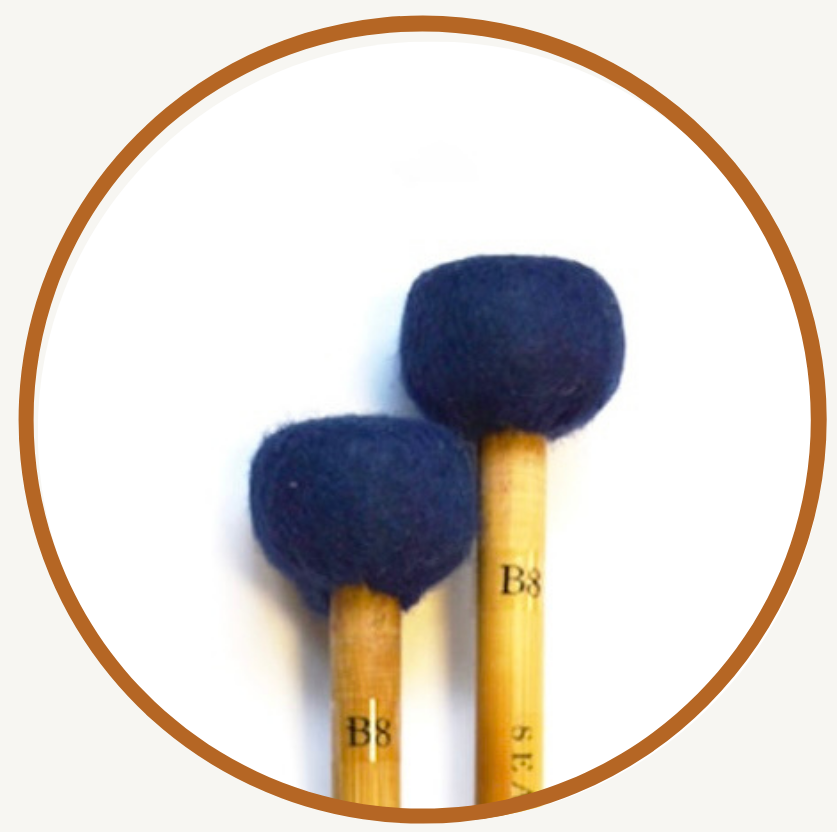 h.B8 - Large cork disc, very hard baize