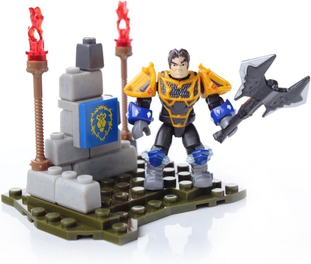 Colton - Human Paladin - Mega Construx