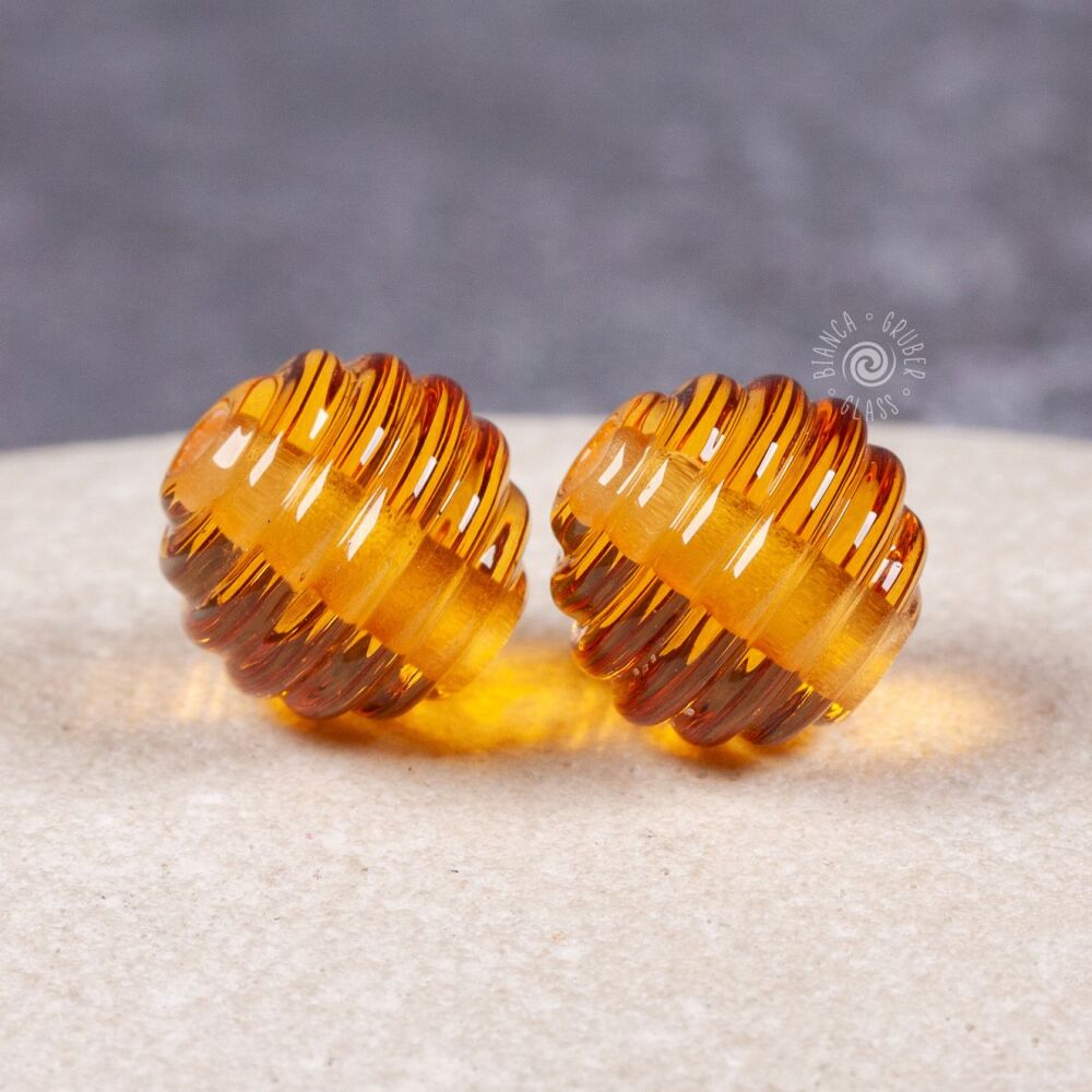 10mm glass ribbed round pairs - amber