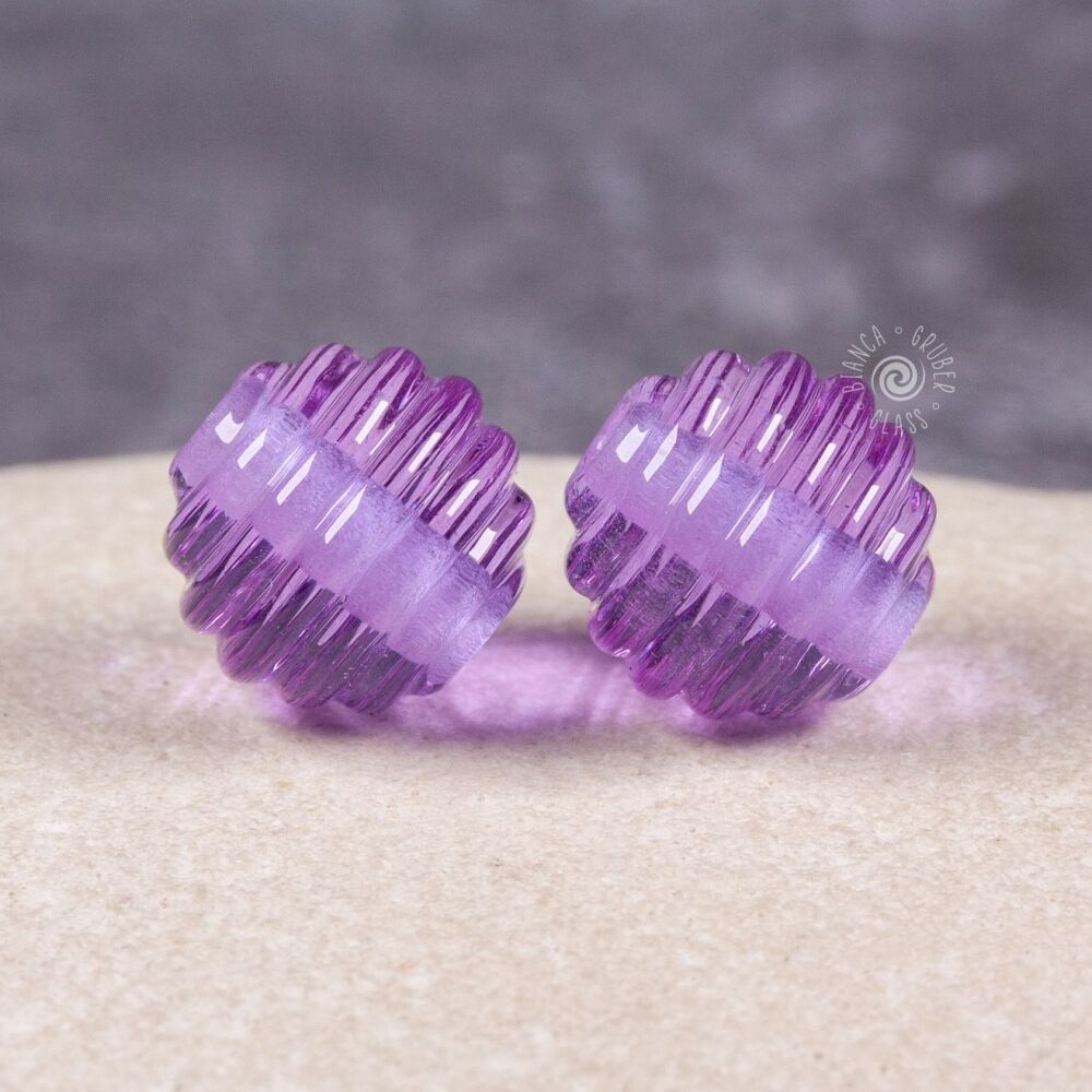 10mm glass ribbed round pairs - lavender purple