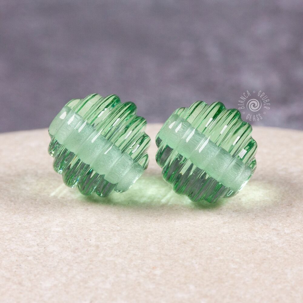 10mm glass ribbed round pairs - soft green