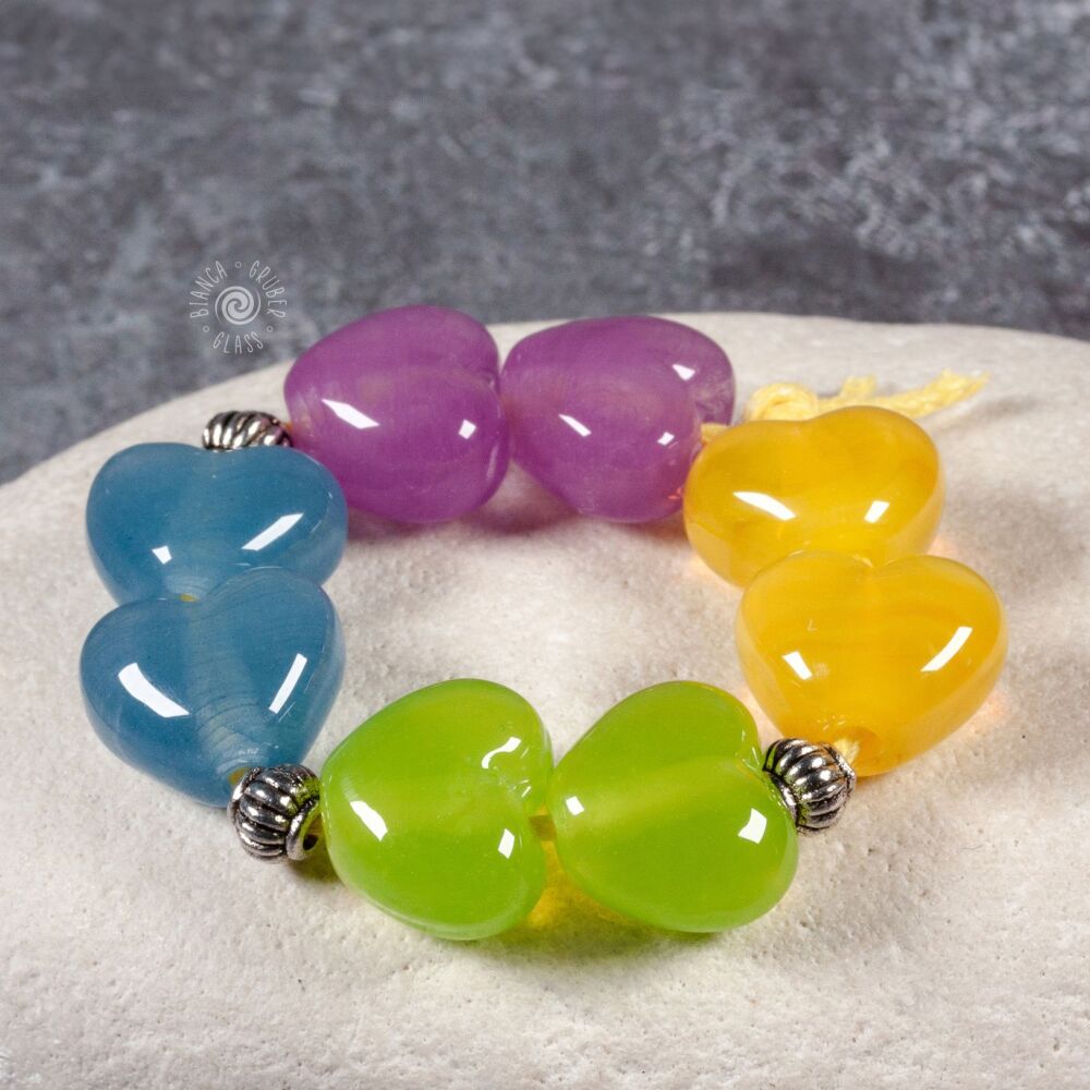 Small heart bead set of four pairs – bright colours