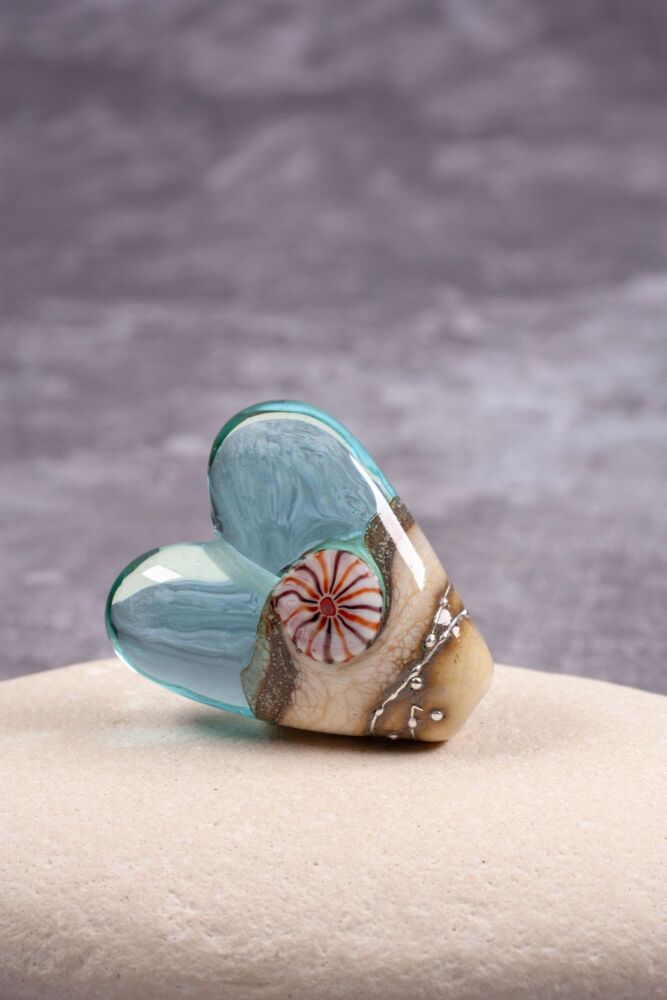 Soft blue heart with Murrini with matching spacers - Large