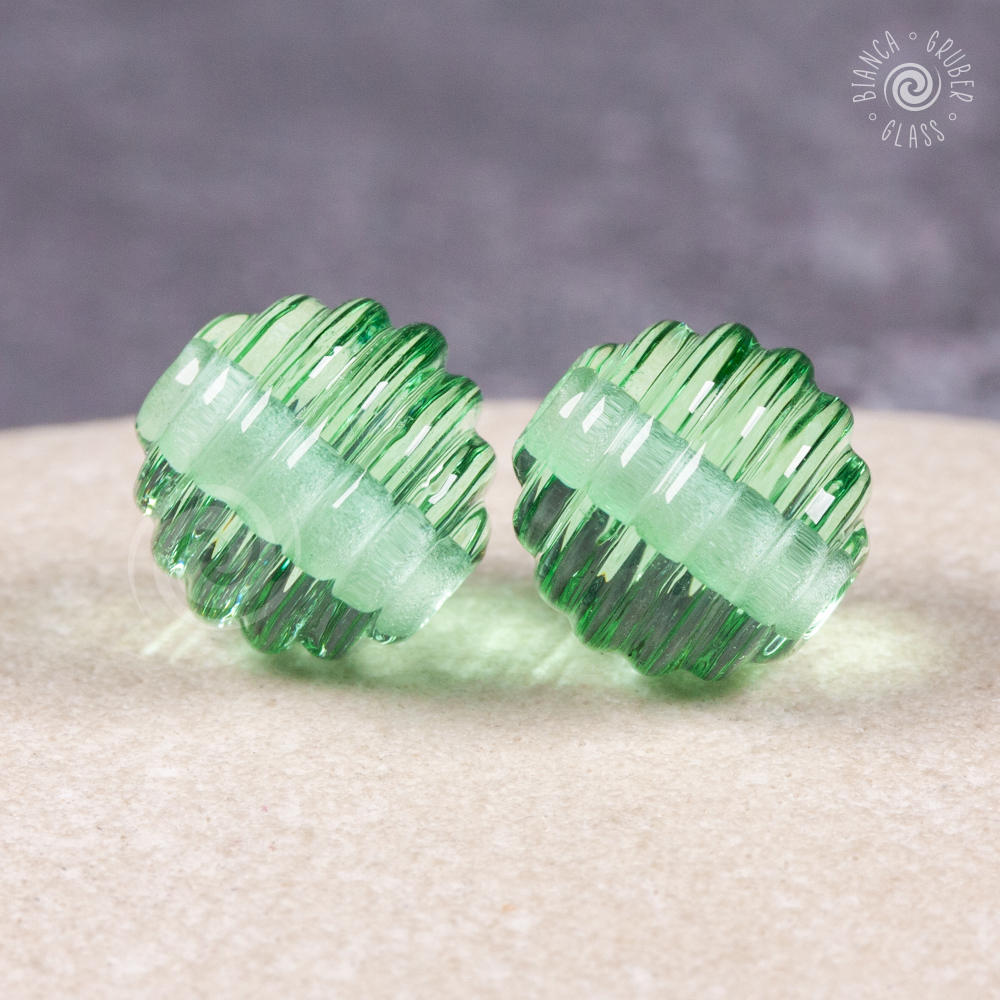 10mm glass ribbed round pairs - soft green