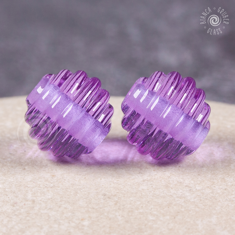 10mm glass ribbed round pairs - lavender haze