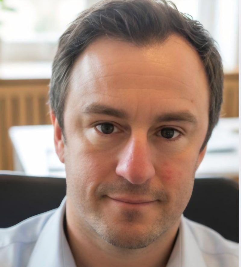 Meet Richard Hadley: Professional Headshot