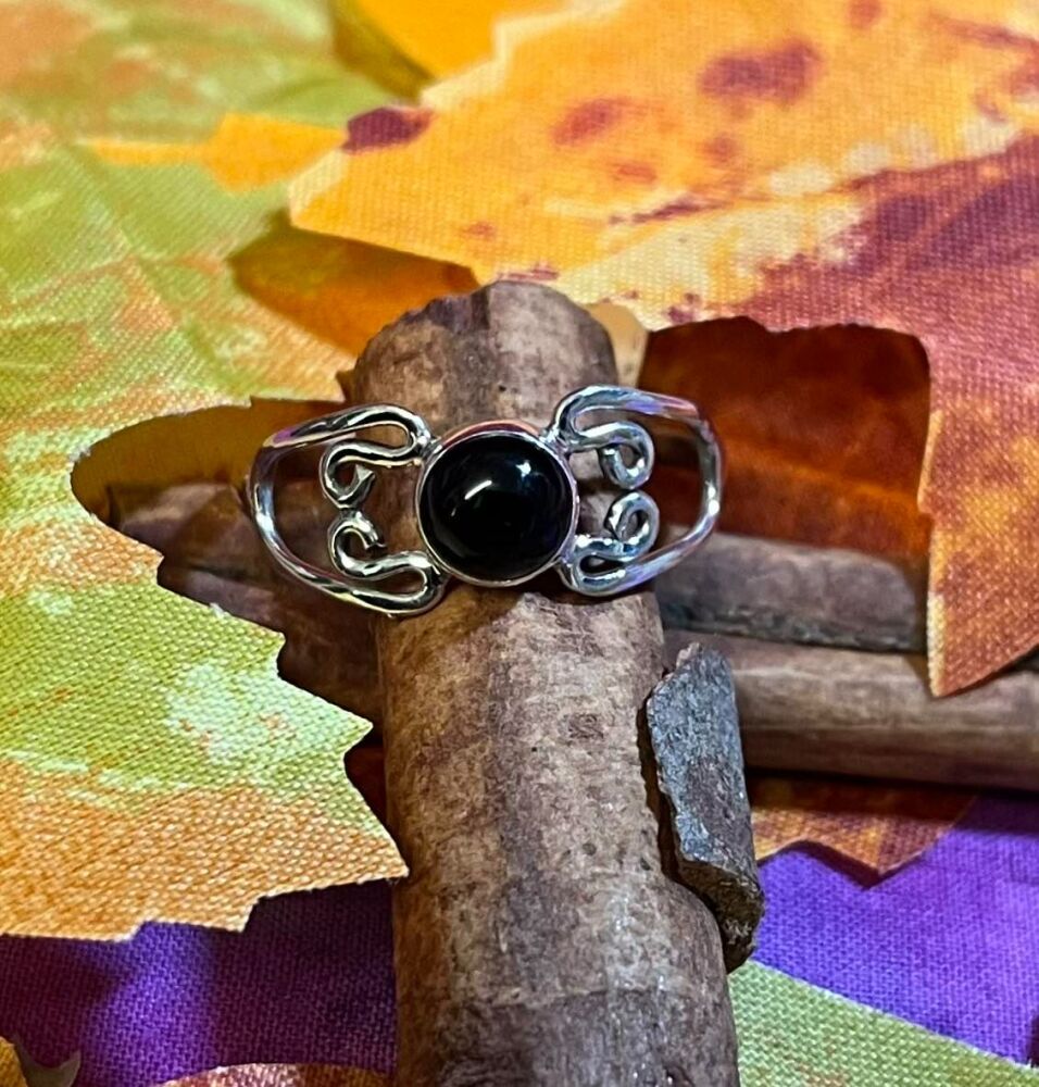 925 Stirling Silver Ring with Onyx Stone