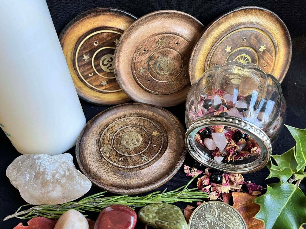 Round wooden incense holder