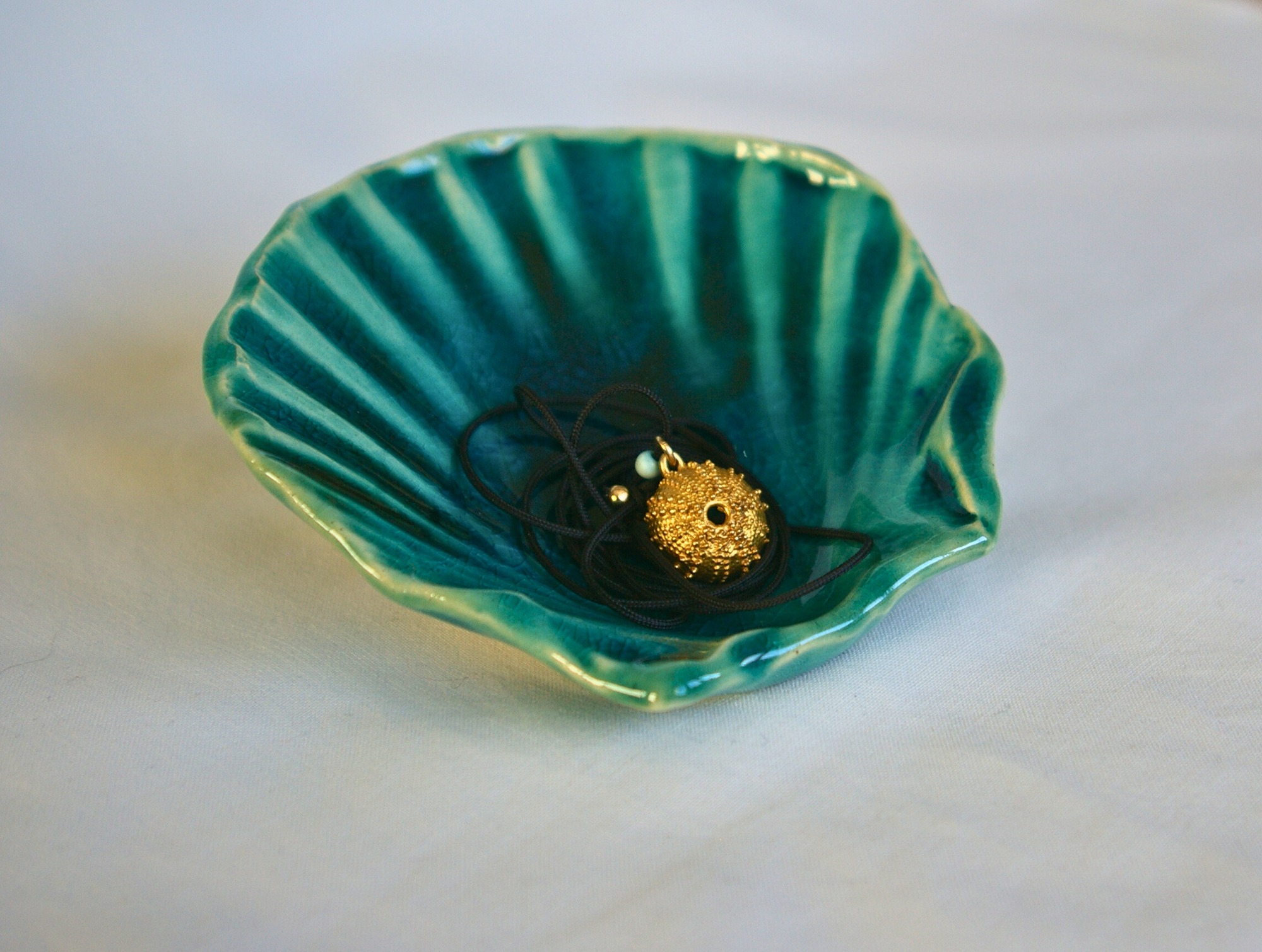 Oriental blue large with urchin