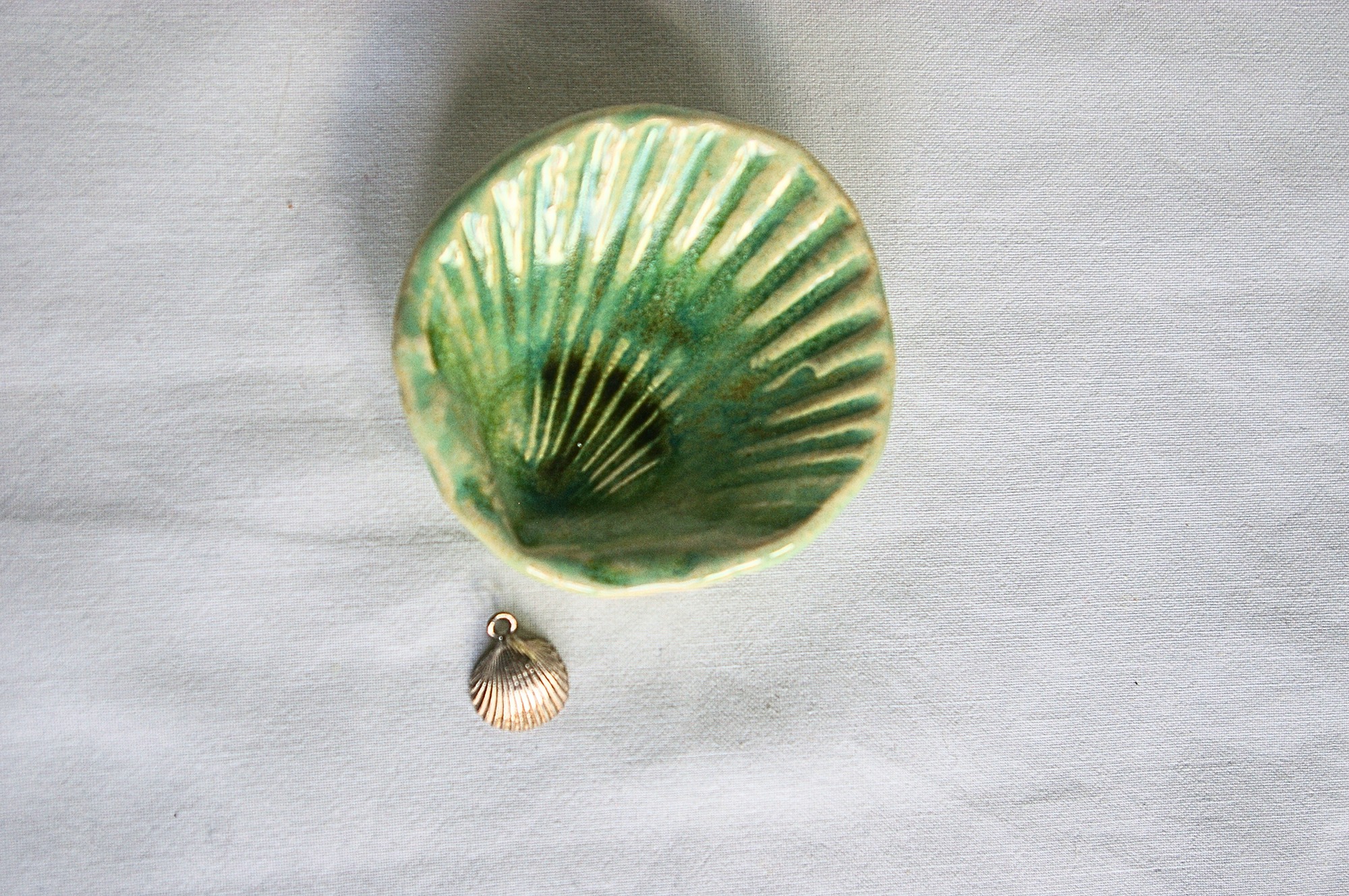 Patina small with scallop