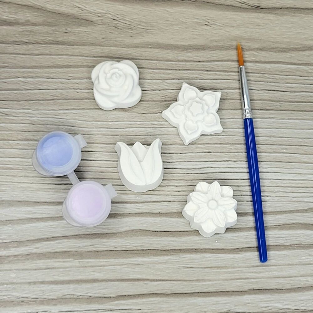 Paint Your Own Flowers – Plaster Painting Kit (Party Favor Size)