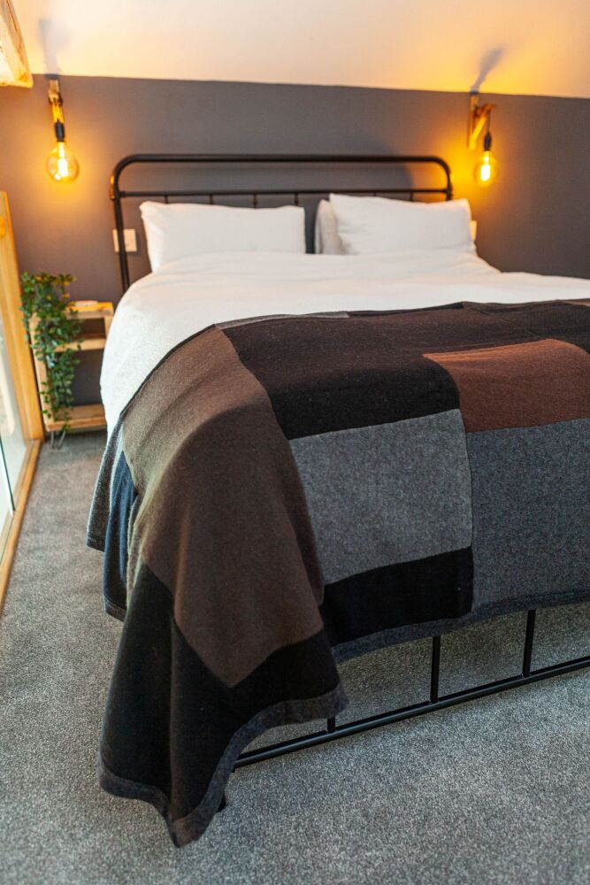 Recycled Cashmere Blanket