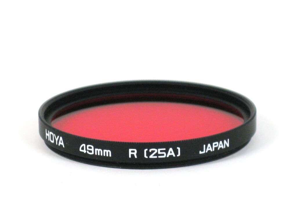 Hoya 49mm R (25A) Filter