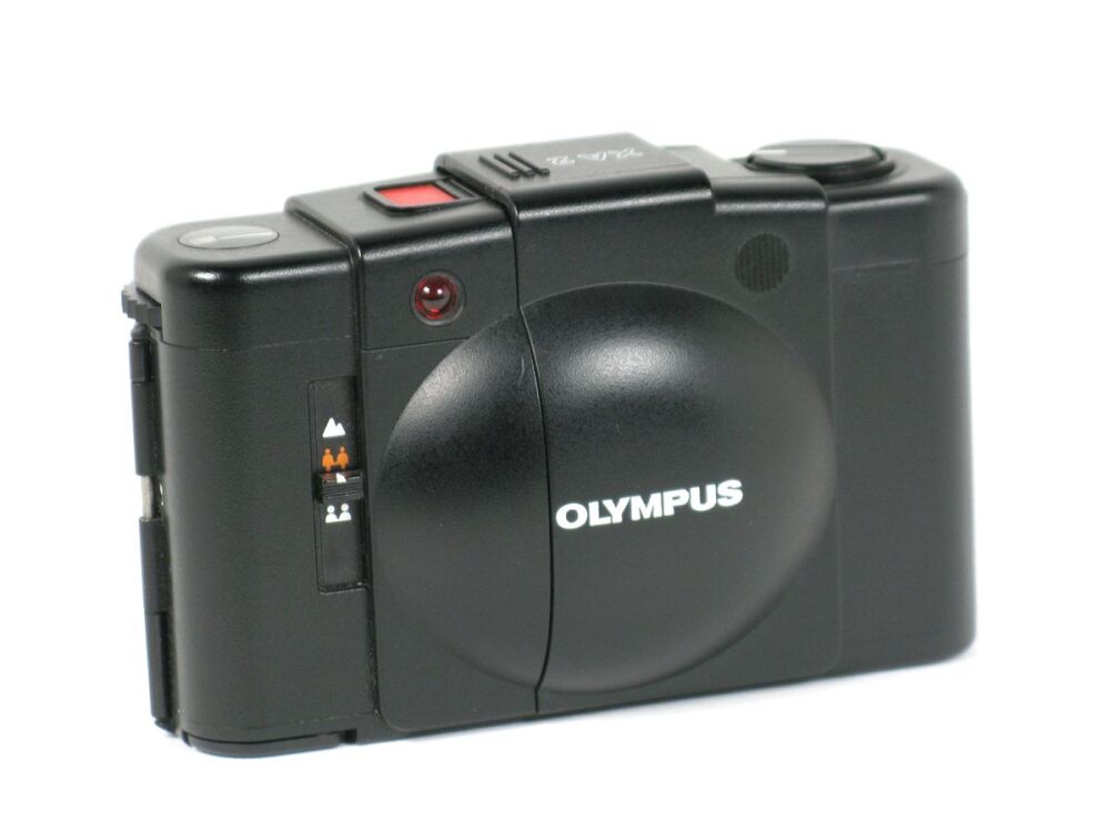 Olympus XA2