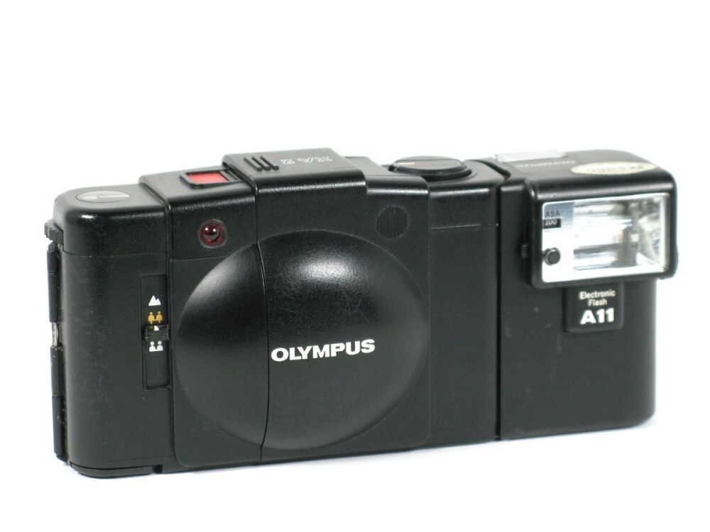 Olympus XA2