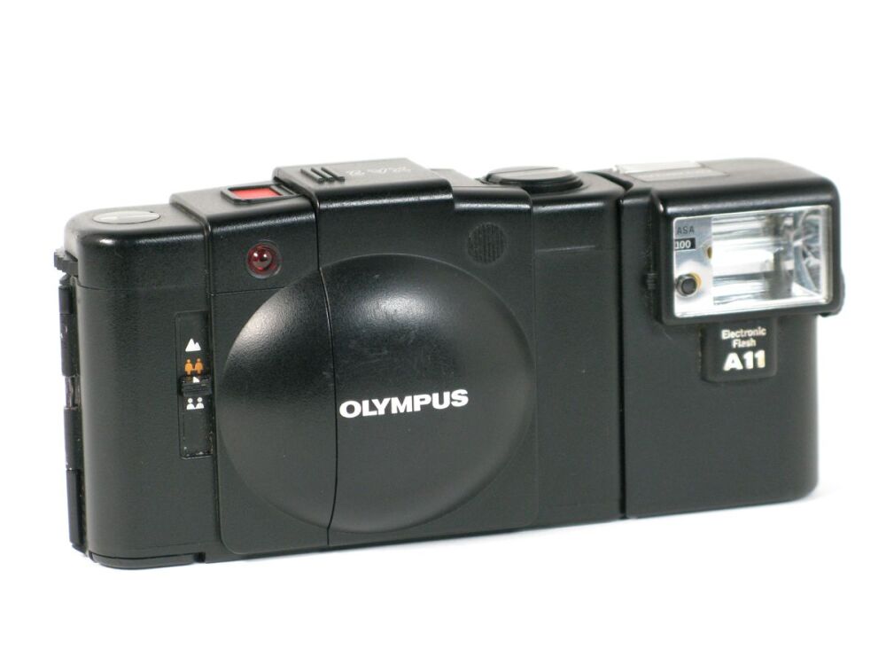 Olympus XA2