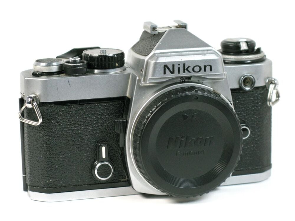 Nikon FE