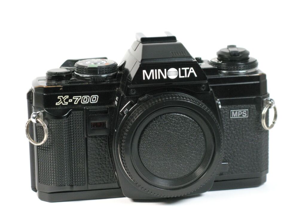 Minolta X700