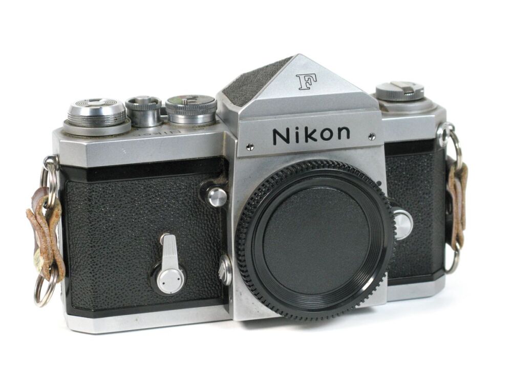 Nikon F - Outlet
