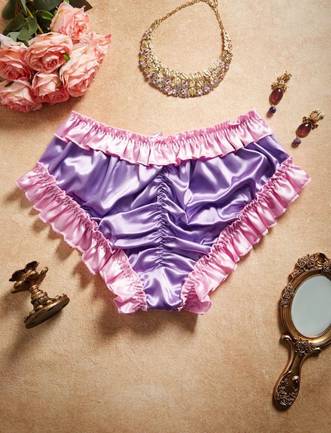Silky feel lilac satin panties ruched bum knickers pink trim size UK 16-18 / XL