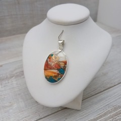 OYSTER MOJAVE TURQUOISE MEDIUM OVAL PENDANT ON STERLING SILVER CHAIN