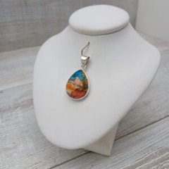 OYSTER MOHAVE TURQUOISE SMALL TEARDROP PENDANT ON 18" STERLING SILVER CHAIN
